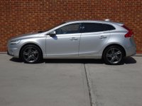 USED 2018 68 VOLVO V40 2.0 T2 GPF R-Design Pro Euro 6 (s/s) 5dr SAT NAV,HTD SEATS, DAB, FSH