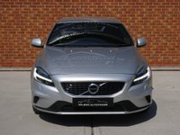 USED 2018 68 VOLVO V40 2.0 T2 GPF R-Design Pro Euro 6 (s/s) 5dr SAT NAV,HTD SEATS, DAB, FSH