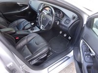 USED 2018 68 VOLVO V40 2.0 T2 GPF R-Design Pro Euro 6 (s/s) 5dr SAT NAV,HTD SEATS, DAB, FSH