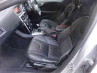 USED 2018 68 VOLVO V40 2.0 T2 GPF R-Design Pro Euro 6 (s/s) 5dr SAT NAV,HTD SEATS, DAB, FSH