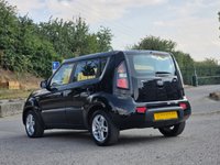 USED 2010 10 KIA SOUL 1.6 CRDi 2 SUV 5dr Diesel Auto Euro 4 (126 bhp) 