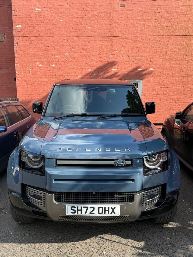 View our LAND ROVER DEFENDER 110