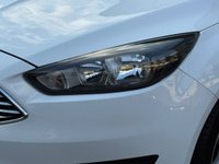 USED 2015 65 FORD FOCUS 1.0T EcoBoost Zetec Hatchback 5dr Petrol Manual Euro 6 (s/s) (125 ps) Great FORD Service History  |  1 Owner From Brand New  |  2 Keys