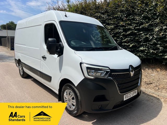 2022 RENAULT MASTER