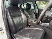 USED 2011 11 JAGUAR XF 3.0d V6 Luxury Saloon 4dr Diesel Auto Euro 5 (240 ps) 