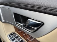 USED 2014 14 JAGUAR XF 2.2d Luxury Saloon 4dr Diesel Auto Euro 5 (s/s) (163 ps) 