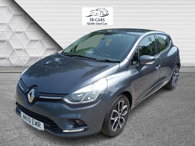 RENAULT CLIO at SR Cars