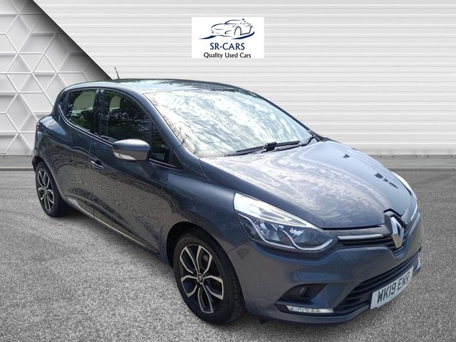 RENAULT CLIO at SR Cars