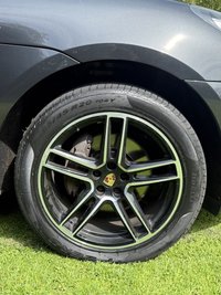USED 2020 PORSCHE MACAN 2.0T SUV 5dr Petrol PDK 4WD Euro 6 (s/s) (245 ps) Locally Owned, Lovely Spec