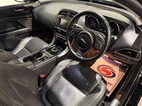 USED 2017 66 JAGUAR XE 2.0d Portfolio Saloon 4dr Diesel Auto AWD Euro 6 (s/s) (180 ps) 