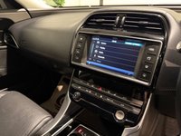USED 2017 66 JAGUAR XE 2.0d Portfolio Saloon 4dr Diesel Auto AWD Euro 6 (s/s) (180 ps) 
