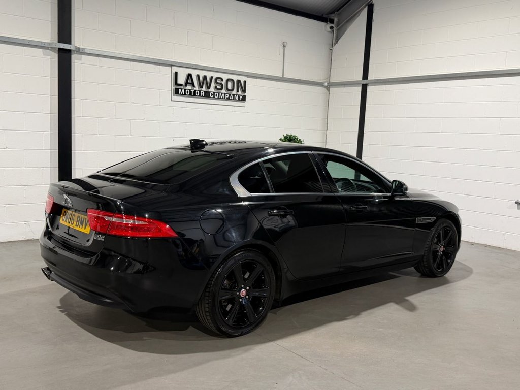 USED 2017 66 JAGUAR XE 2.0d Portfolio Saloon 4dr Diesel Auto AWD Euro 6 (s/s) (180 ps) 