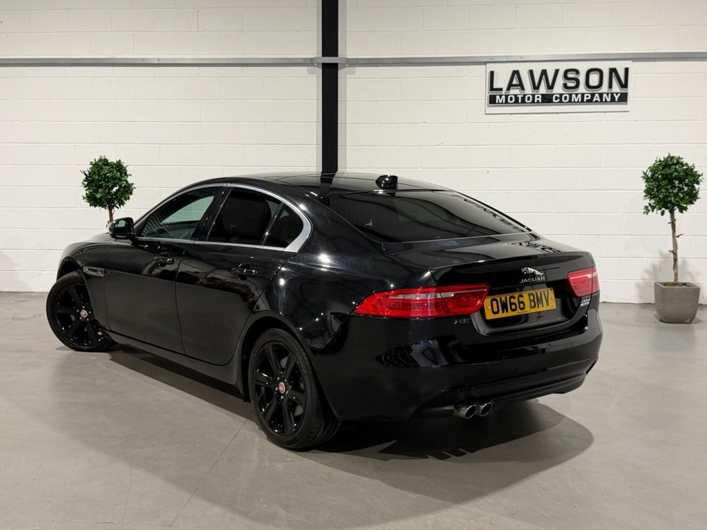 USED 2017 66 JAGUAR XE 2.0d Portfolio Saloon 4dr Diesel Auto AWD Euro 6 (s/s) (180 ps) 