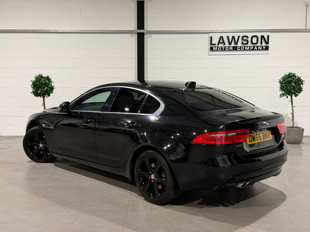 USED 2017 66 JAGUAR XE 2.0d Portfolio Saloon 4dr Diesel Auto AWD Euro 6 (s/s) (180 ps) 