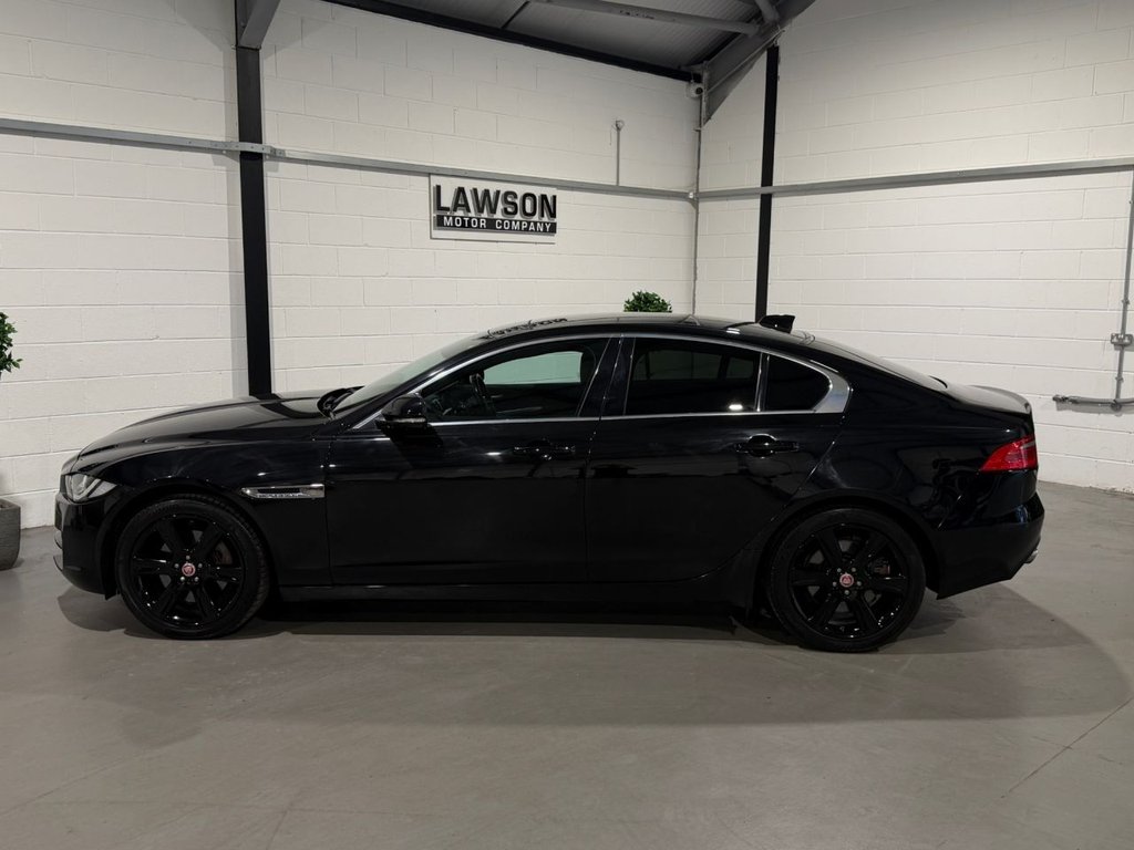 USED 2017 66 JAGUAR XE 2.0d Portfolio Saloon 4dr Diesel Auto AWD Euro 6 (s/s) (180 ps) 