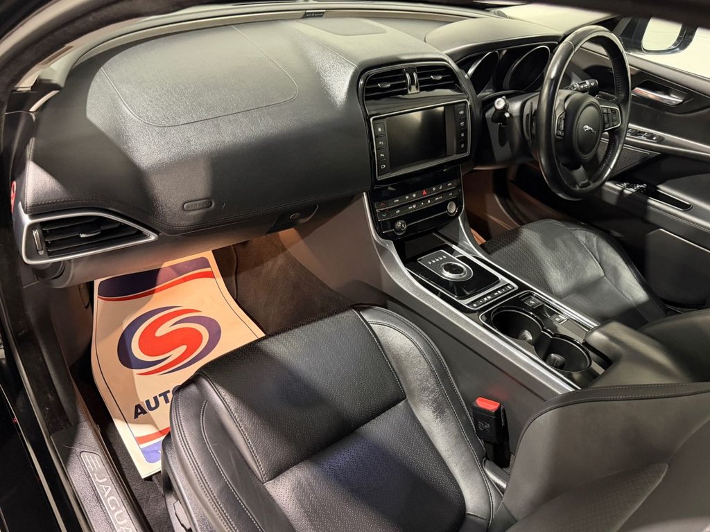 USED 2017 66 JAGUAR XE 2.0d Portfolio Saloon 4dr Diesel Auto AWD Euro 6 (s/s) (180 ps) 