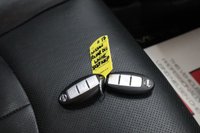 USED 2017 67 NISSAN PULSAR 1.5 dCi Tekna Hatchback 5dr Diesel Manual Euro 6 (s/s) (110 ps) TOP OF THE RANGE TEKNA MODEL / JUST SERVICED / 2 KEYS