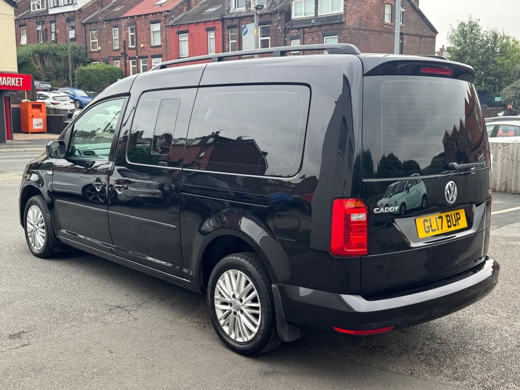 2017 Volkswagen Caddy Maxi Life — image 5