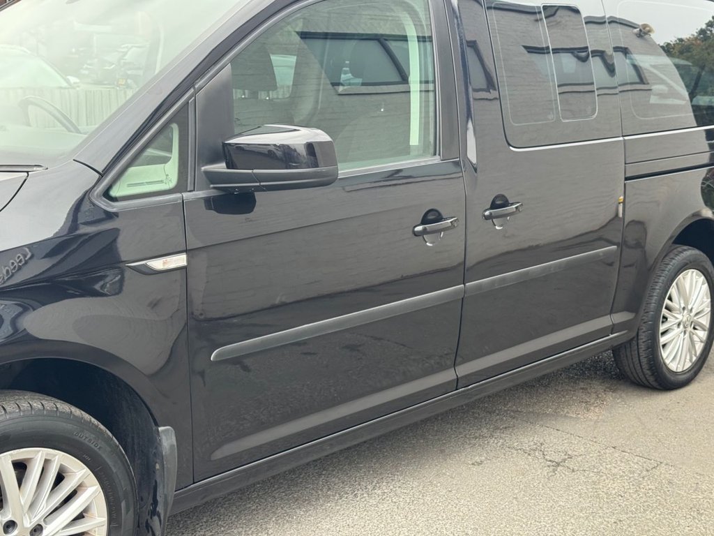 2017 Volkswagen Caddy Maxi Life — image 11