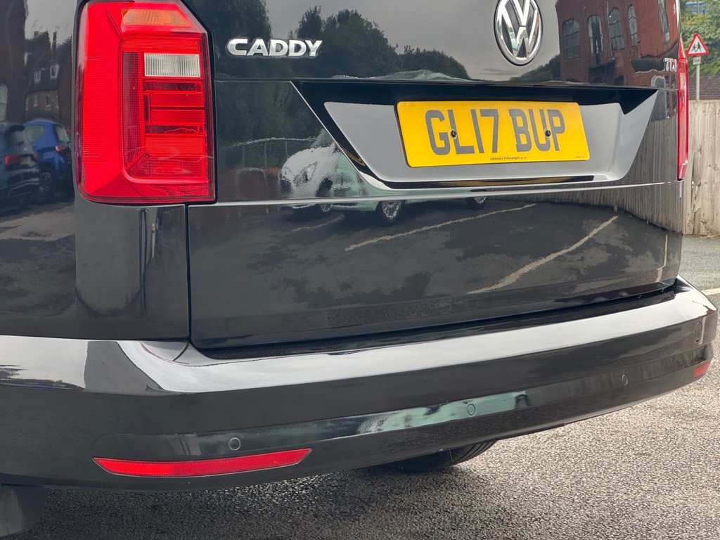 2017 Volkswagen Caddy Maxi Life — image 12