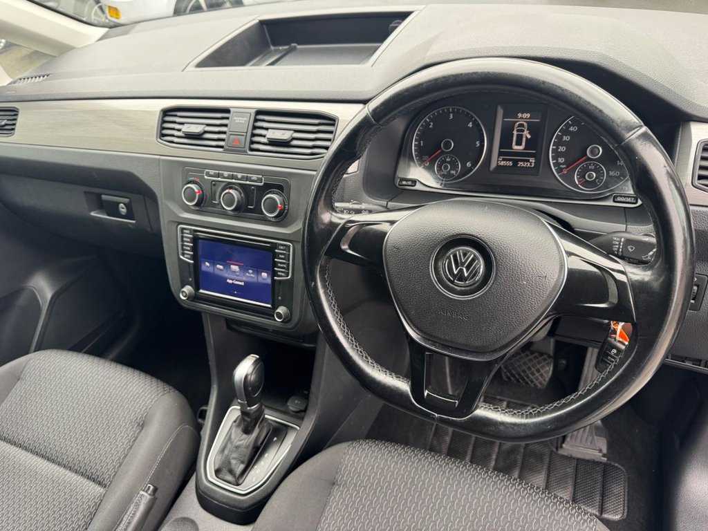 2017 Volkswagen Caddy Maxi Life — image 29