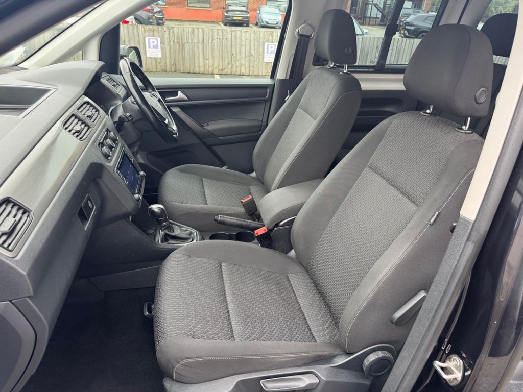 2017 Volkswagen Caddy Maxi Life — image 25
