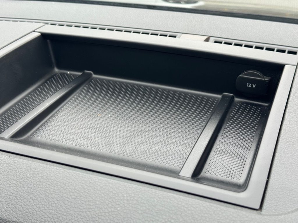 2017 Volkswagen Caddy Maxi Life — image 35