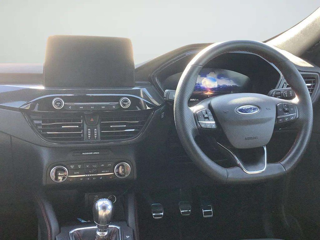 2023 Ford Kuga — image 6