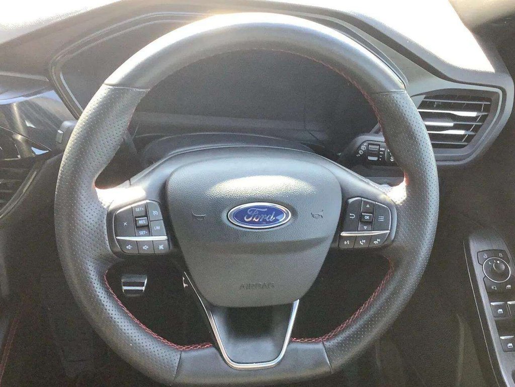 2023 Ford Kuga — image 9