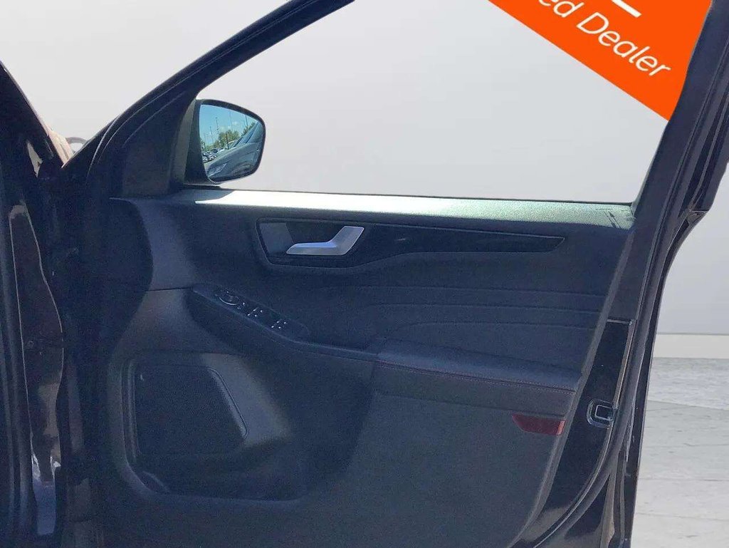 2023 Ford Kuga — image 18