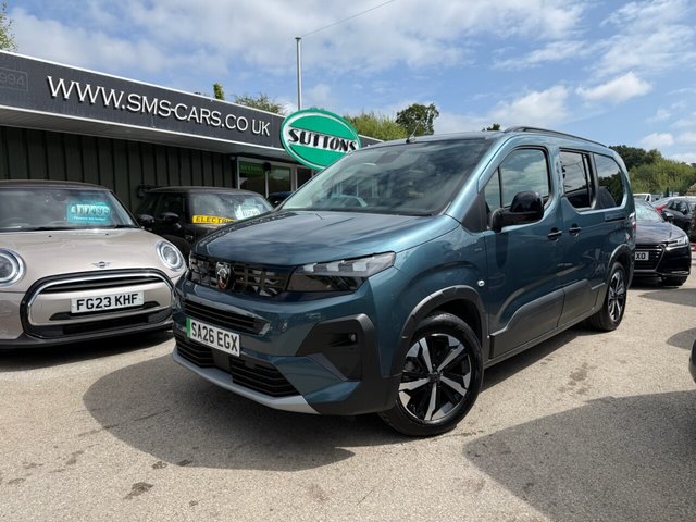View our PEUGEOT e-Rifter