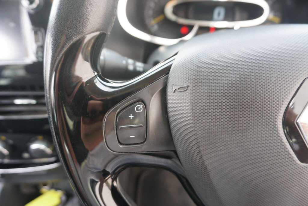 USED 2013 13 RENAULT CLIO 1.2 16V Dynamique MediaNav Euro 5 5dr JUST ARRIVED