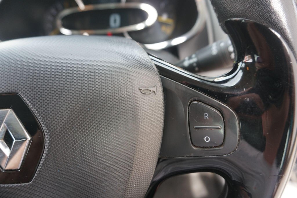 USED 2013 13 RENAULT CLIO 1.2 16V Dynamique MediaNav Euro 5 5dr JUST ARRIVED