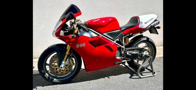 View our DUCATI 996