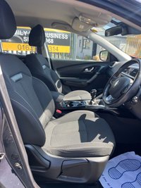 USED 2017 67 RENAULT KADJAR 1.5 dCi Dynamique Nav SUV 5dr Diesel Manual Euro 6 (s/s) (110 ps) 