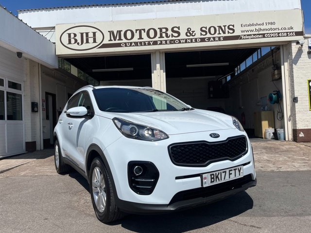 View our KIA SPORTAGE
