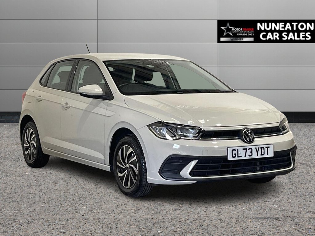 2023 Volkswagen Polo — image 1
