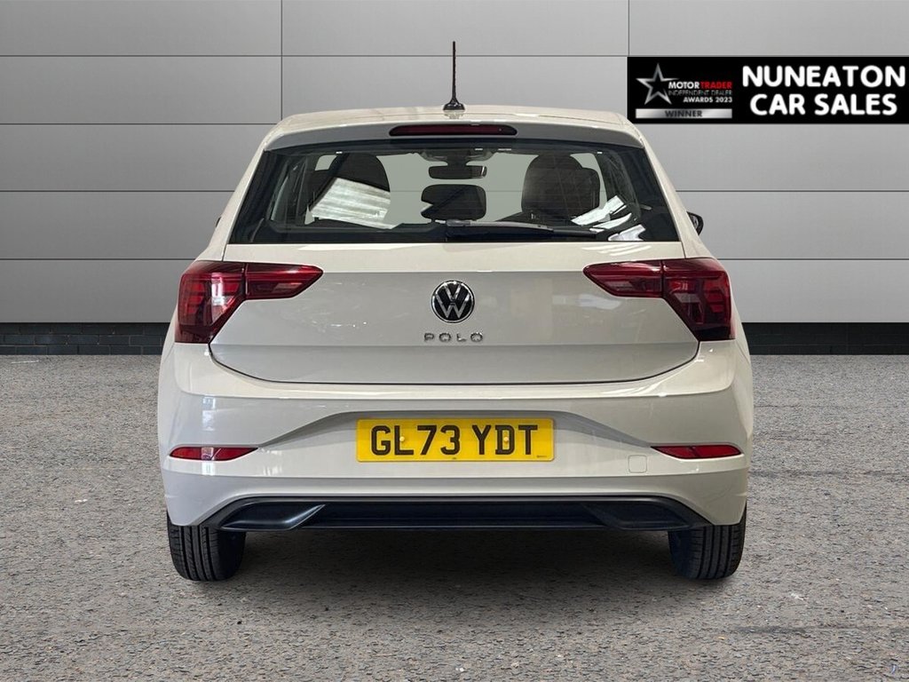 2023 Volkswagen Polo — image 5