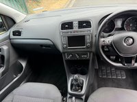 USED 2015 65 VOLKSWAGEN POLO 1.2 TSI BlueMotion Tech SE Hatchback 3dr Petrol Manual Euro 6 (s/s) (90 ps)**1 PREVIOUS KEEPER** 