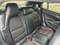 USED 2017 67 MERCEDES-BENZ GLA 2.1 GLA220d AMG Line (Premium) SUV 5dr Diesel 7G-DCT 4MATIC Euro 6 (s/s) (177 ps) *SERVICE HIST*** SAT NAV*** REVERSING CAMERA*