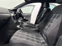USED 2018 18 VOLKSWAGEN GOLF 2.0 TDI GTD Hatchback 5dr Diesel DSG Euro 6 (s/s) (184 ps) Striking High Gloss Pure White , Jacara Cloth Interior , Heated Seats , Adaptive  Cruise Control , Active information display
