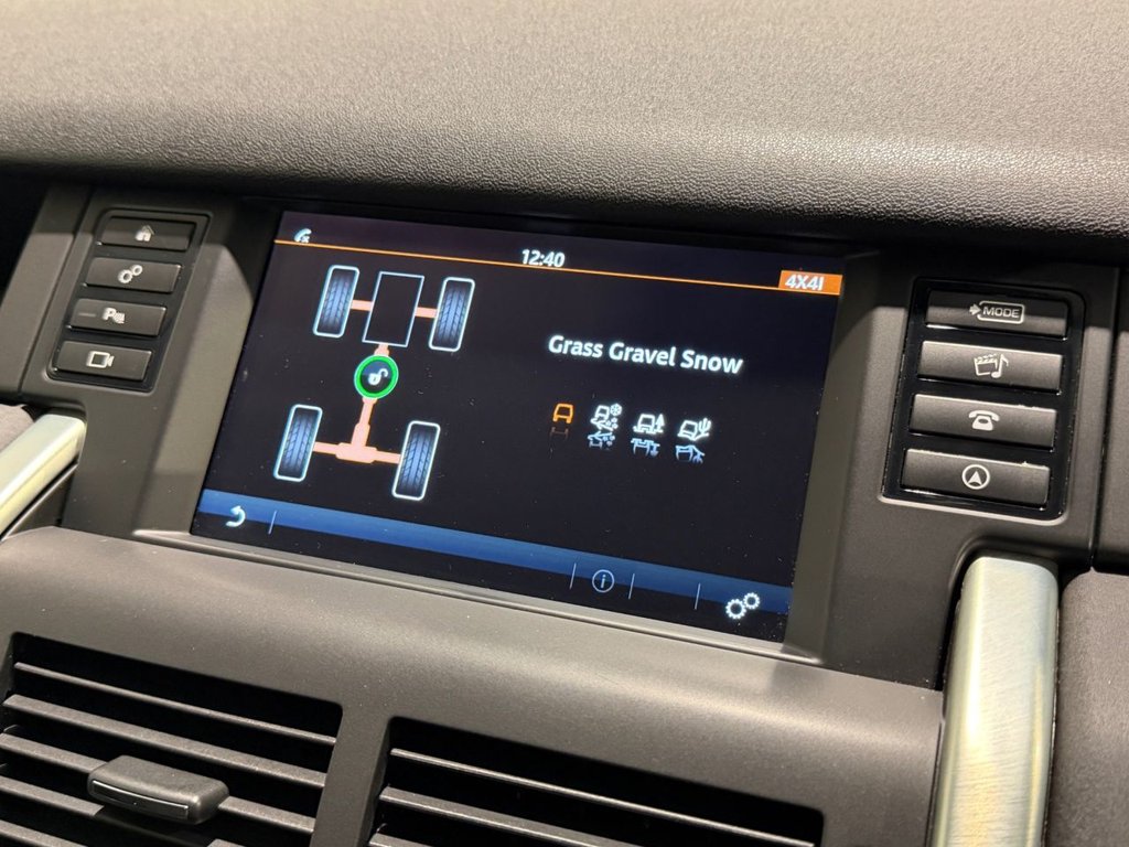 USED 2018 68 LAND ROVER DISCOVERY SPORT 2.0 TD4 HSE SUV 5dr Diesel Manual 4WD Euro 6 (s/s) (180 ps) 
