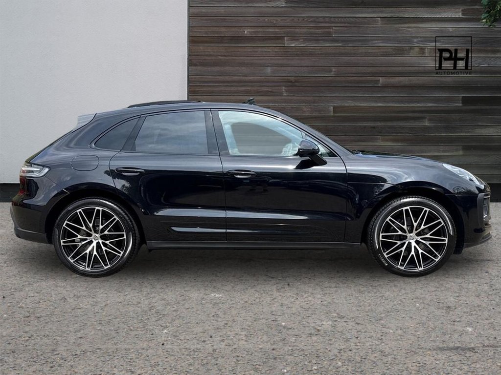 USED 2023 23 PORSCHE MACAN 2.0T T SUV 5dr Petrol PDK 4WD Euro 6 (s/s) (265 ps) PAN ROOF|BOSE|AIR SUSPENSION