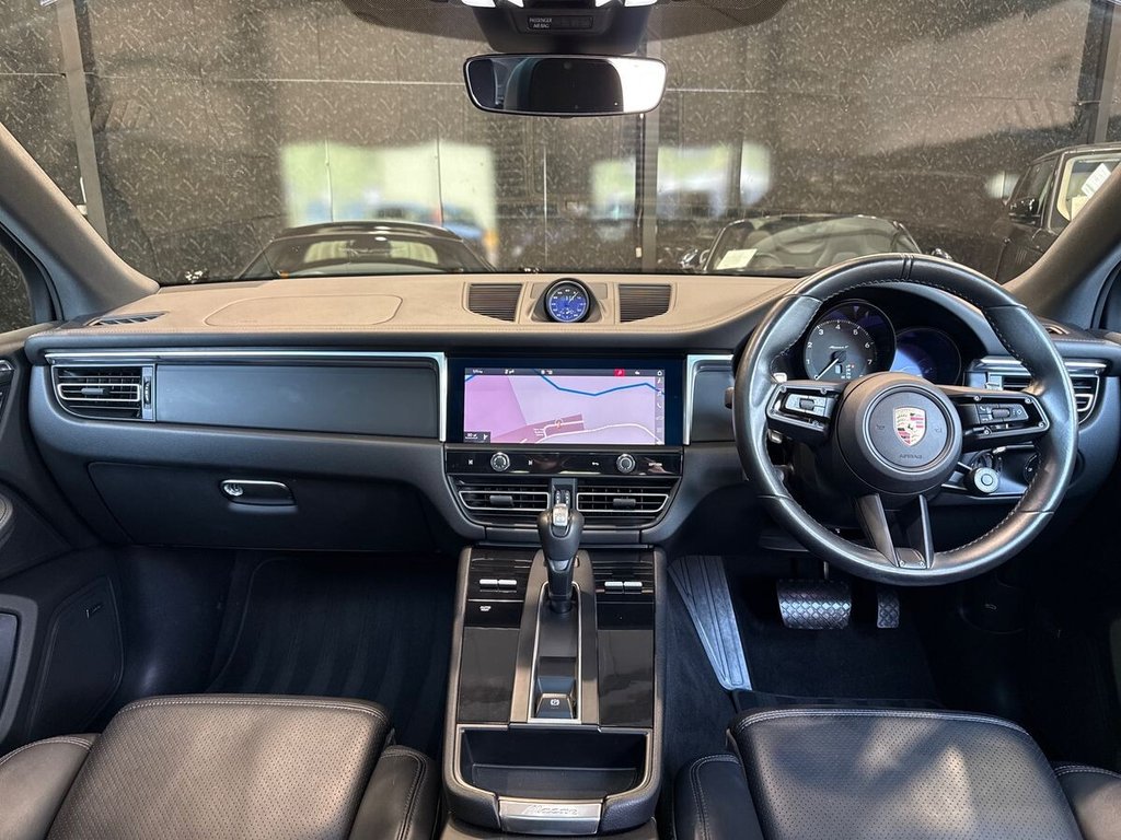 USED 2023 23 PORSCHE MACAN 2.0T T SUV 5dr Petrol PDK 4WD Euro 6 (s/s) (265 ps) PAN ROOF|BOSE|AIR SUSPENSION