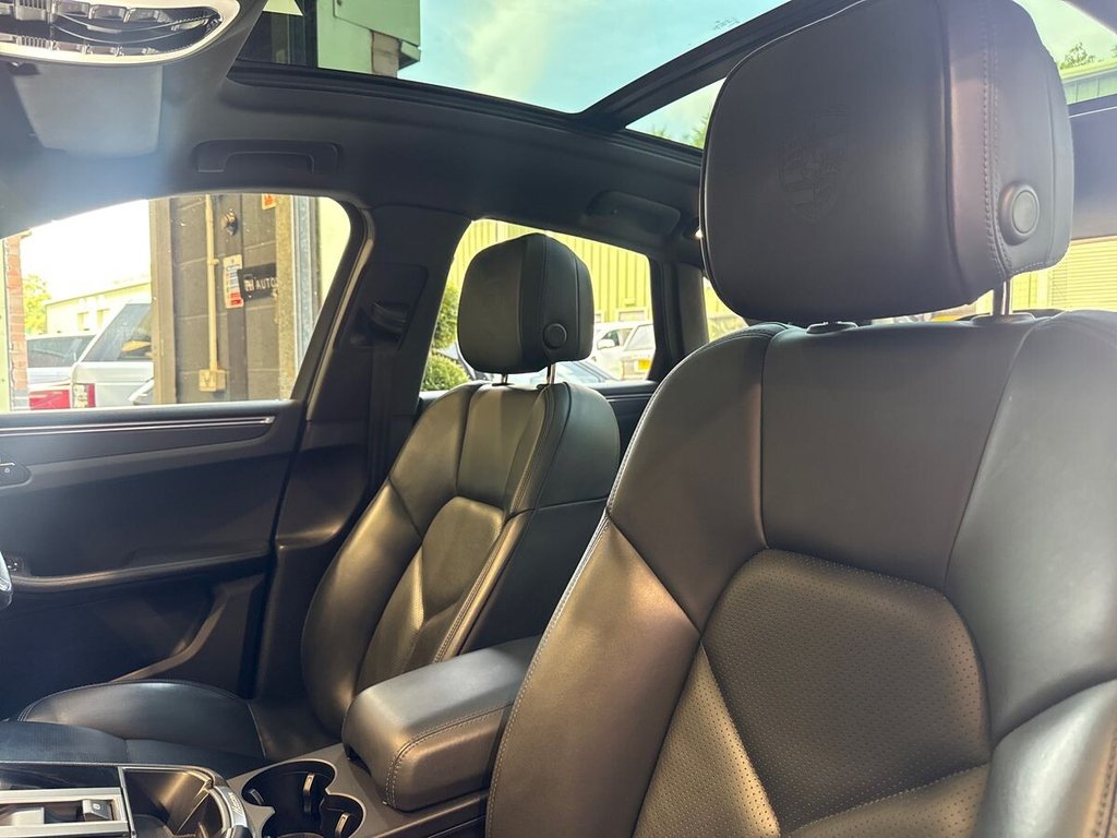 USED 2023 23 PORSCHE MACAN 2.0T T SUV 5dr Petrol PDK 4WD Euro 6 (s/s) (265 ps) PAN ROOF|BOSE|AIR SUSPENSION
