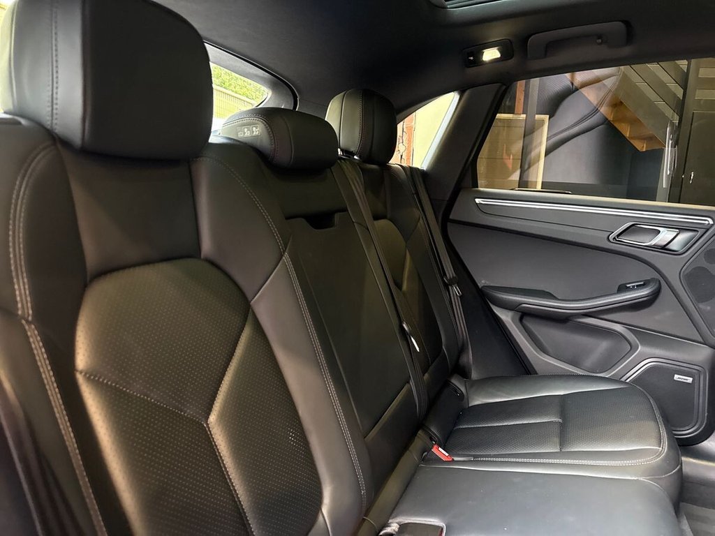 USED 2023 23 PORSCHE MACAN 2.0T T SUV 5dr Petrol PDK 4WD Euro 6 (s/s) (265 ps) PAN ROOF|BOSE|AIR SUSPENSION