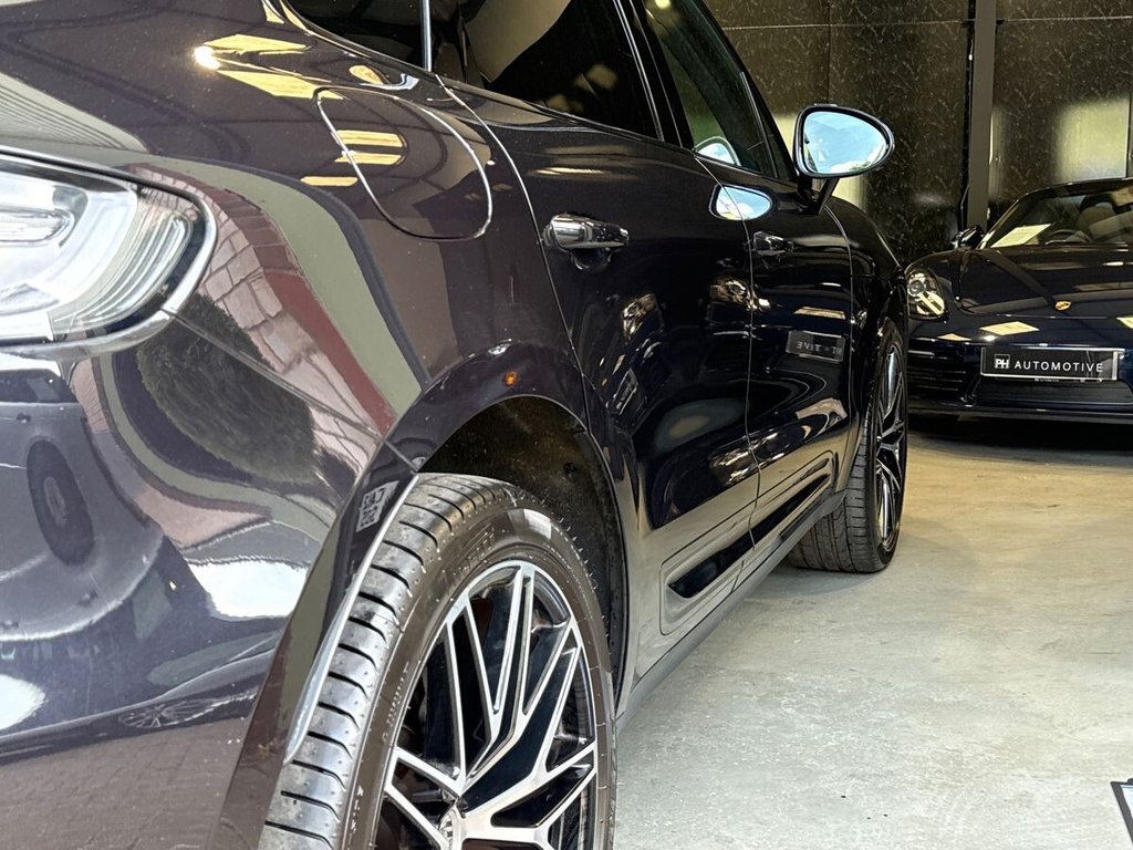 USED 2023 23 PORSCHE MACAN 2.0T T SUV 5dr Petrol PDK 4WD Euro 6 (s/s) (265 ps) PAN ROOF|BOSE|AIR SUSPENSION