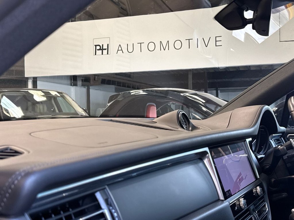 USED 2023 23 PORSCHE MACAN 2.0T T SUV 5dr Petrol PDK 4WD Euro 6 (s/s) (265 ps) PAN ROOF|BOSE|AIR SUSPENSION