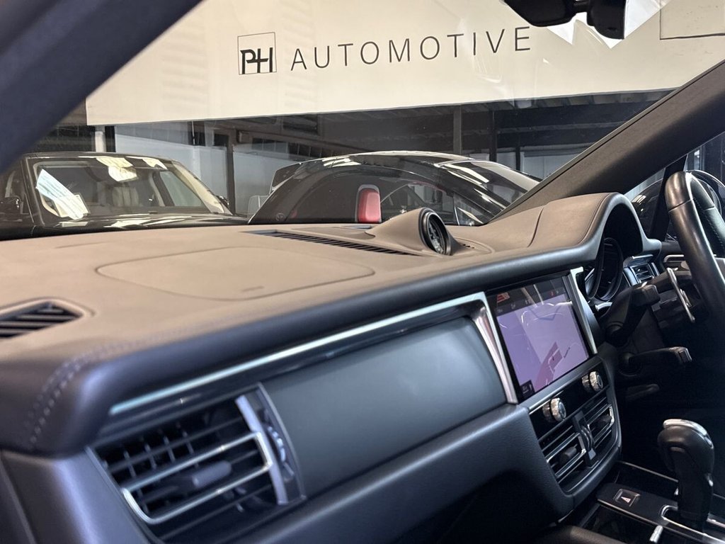 USED 2023 23 PORSCHE MACAN 2.0T T SUV 5dr Petrol PDK 4WD Euro 6 (s/s) (265 ps) PAN ROOF|BOSE|AIR SUSPENSION