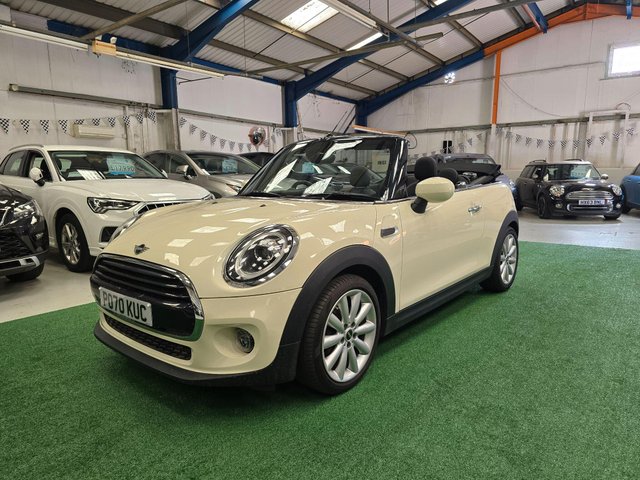View our MINI CONVERTIBLE